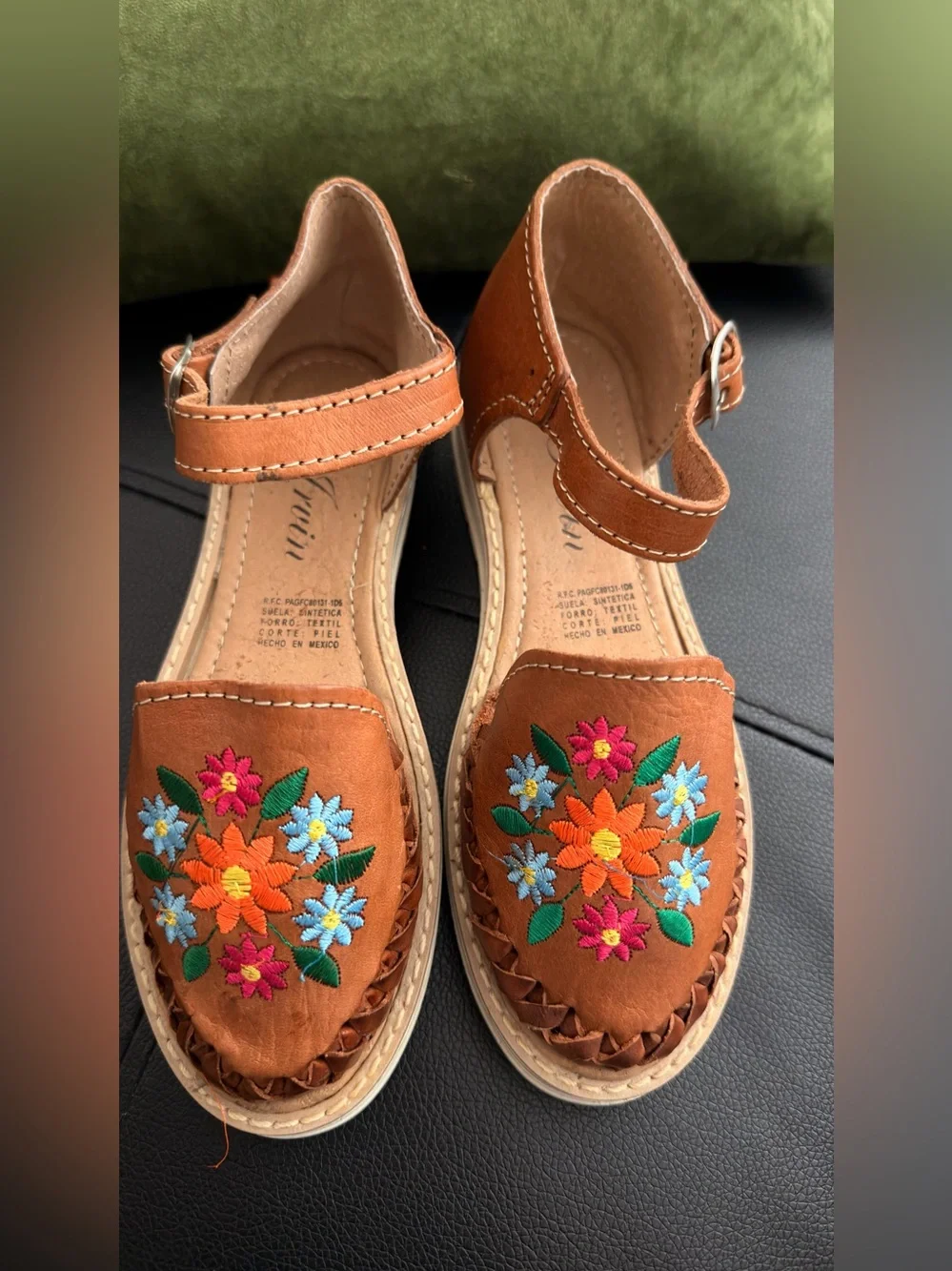 Girls leather Embroidered Floral Sandals with Ankle Strap huaraches size 4 girl